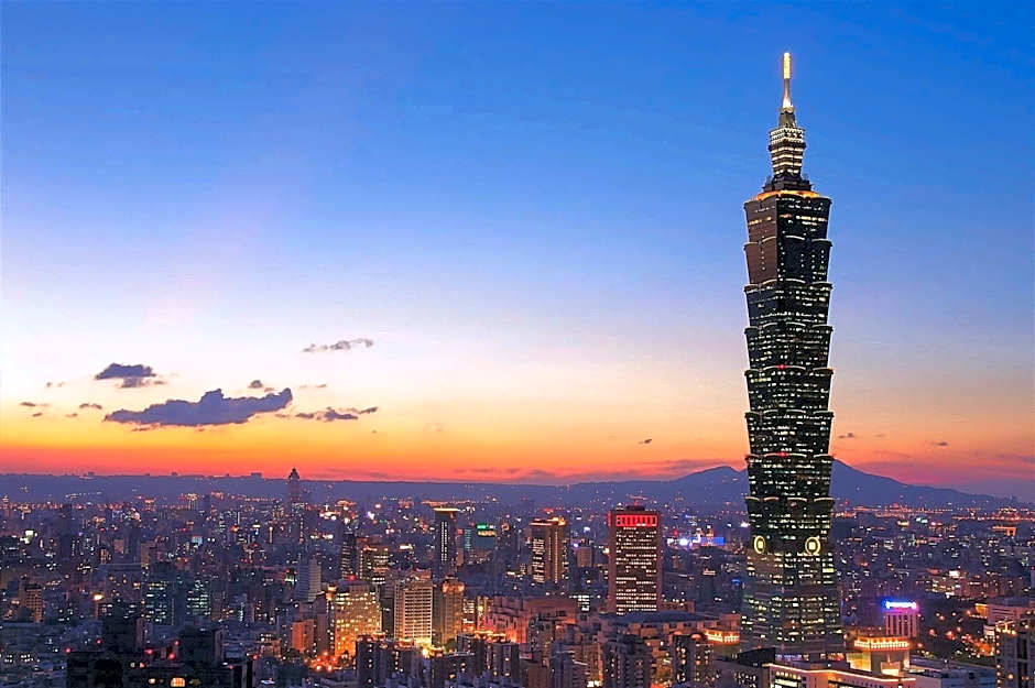 Bee House by Cosmos Creation