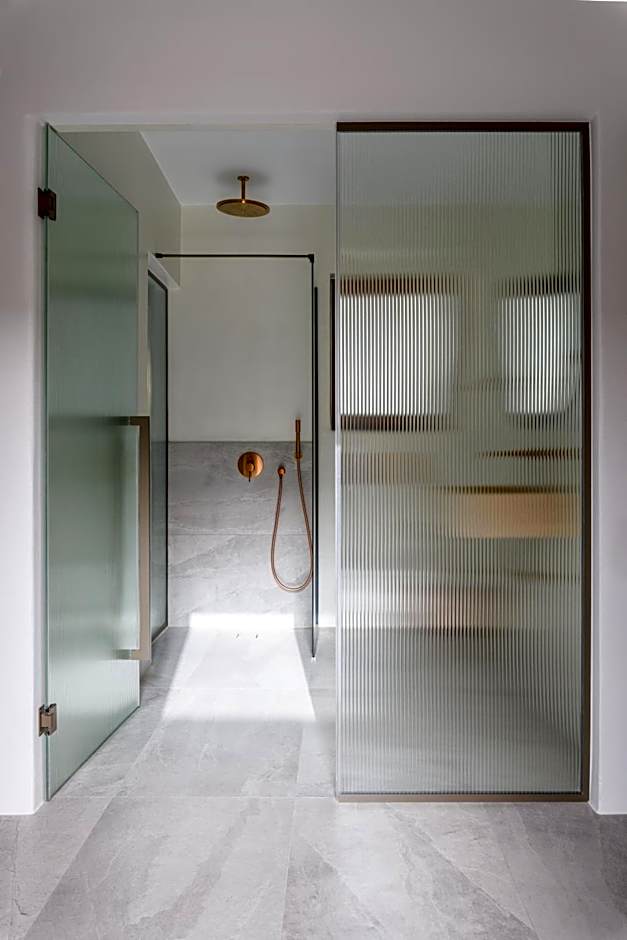 Charisma Hotel and Wellness Club