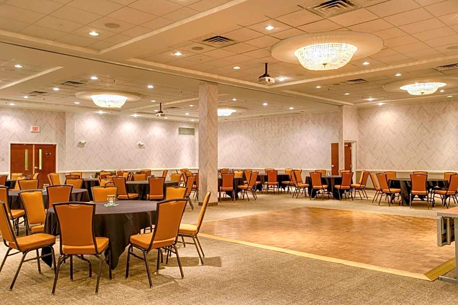 SpringHill Suites by Marriott Lawrence Downtown