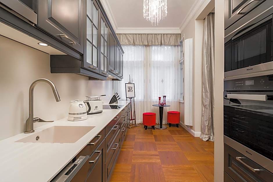 Rubin Luxury Apartments