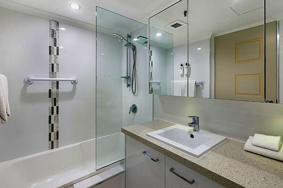 ULTIQA Beach Haven on Broadbeach