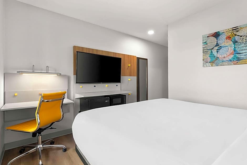 Microtel Inn & Suites By Wyndham Tulsa East