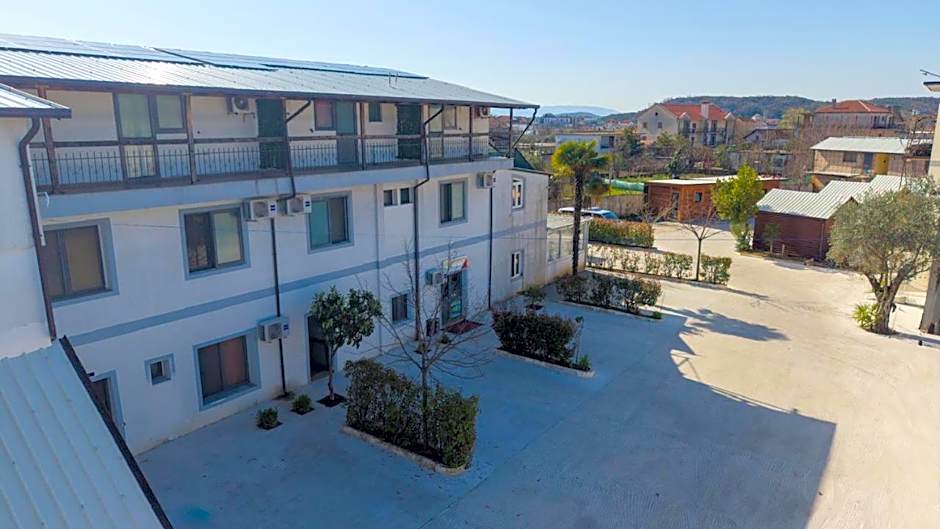 Hotel Bicaj