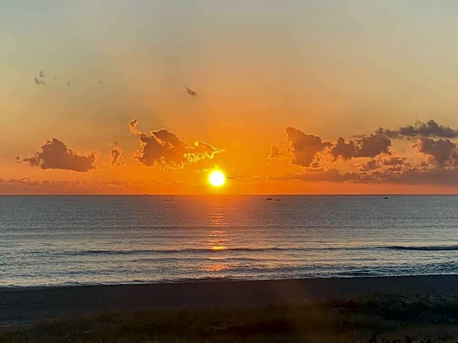San Simeon Beachfront Apartments Tugun