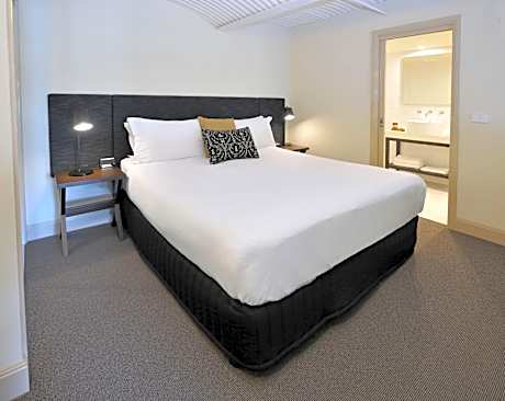 Executive One-Bedroom Apartment