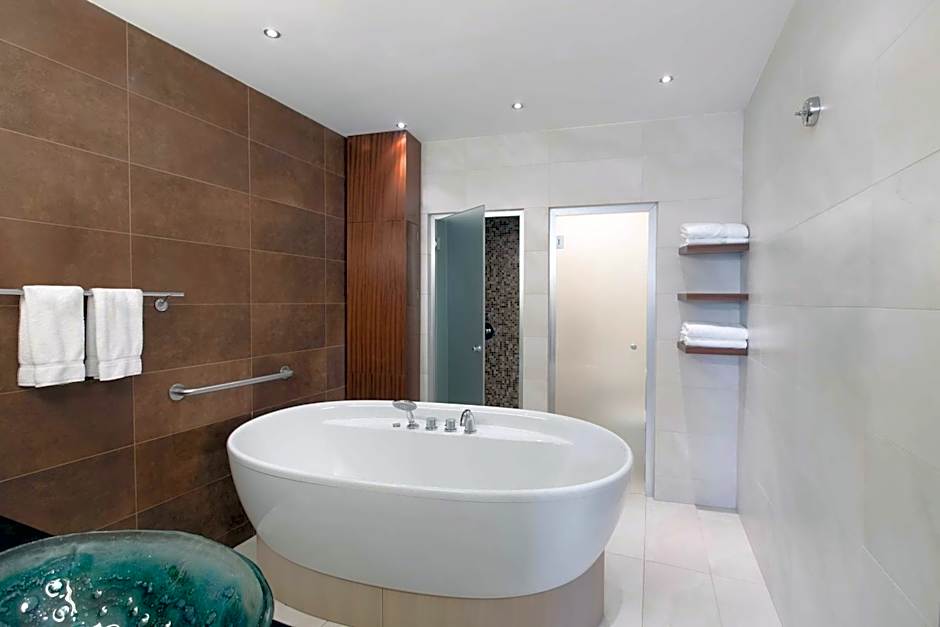 Radisson Blu Carlton Hotel, Bratislava