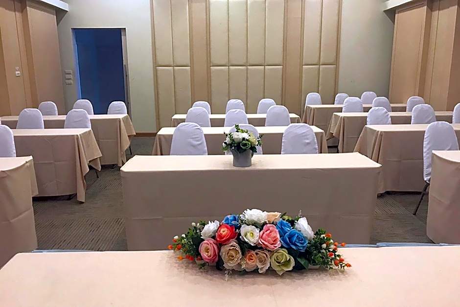 Prachuap Grand Hotel