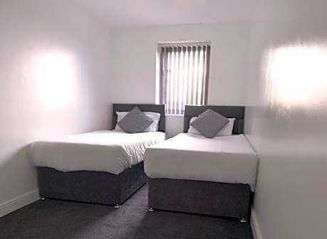 Standard Twin Room with Shared Bathroom