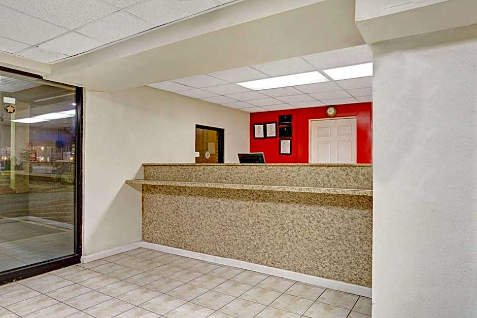 Super 8 by Wyndham Fredericksburg