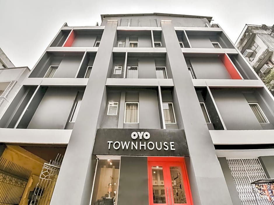OYO Townhouse 182 Menka