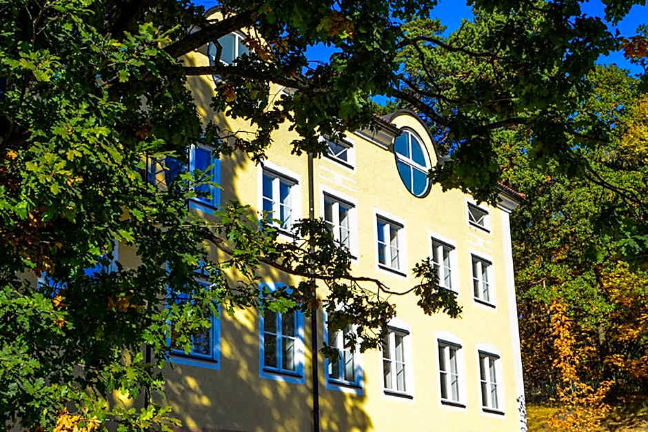 The Nooq Bromma - Hotel & Studios