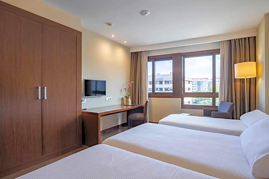 Photo 1 of 5 of 1 Double Bed with Extra Bed