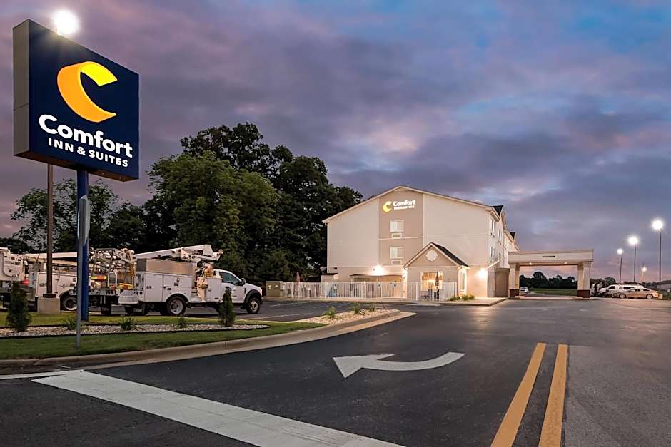 Comfort Inn & Suites Tuscumbia - Muscle Shoals