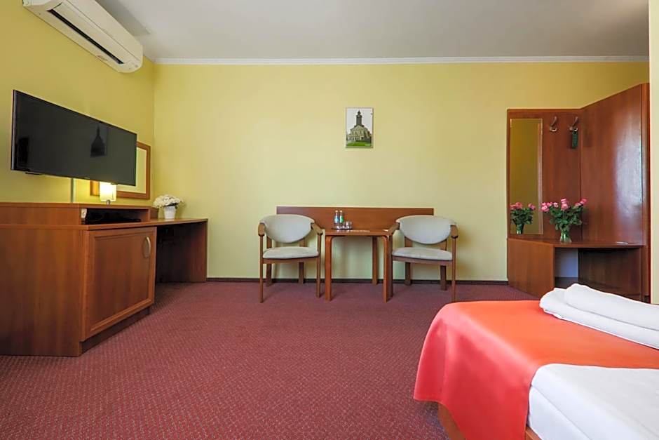 Hotel Restauracja Leliwa