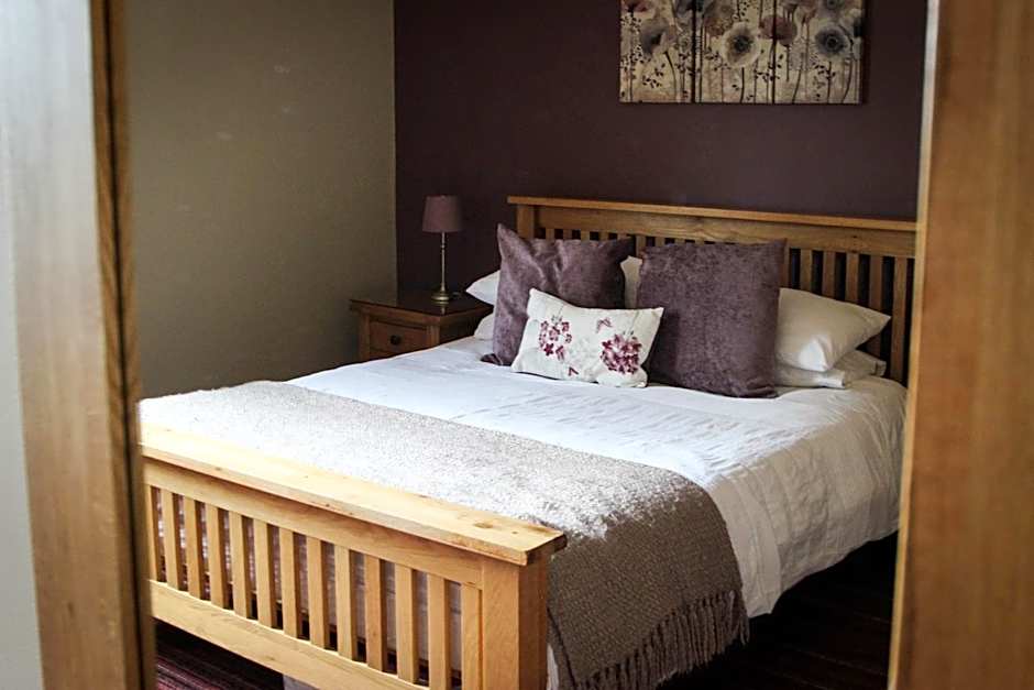 Photo 1 of 19 of 1 King Bed