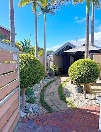 Dolphin Circle Bed and Breakfast