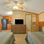 Grand Eagle Ford Lodge & RV Park