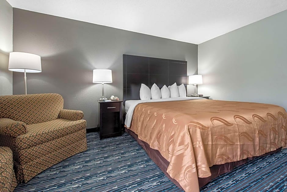 Quality Inn & Suites Brownsburg - Indianapolis West