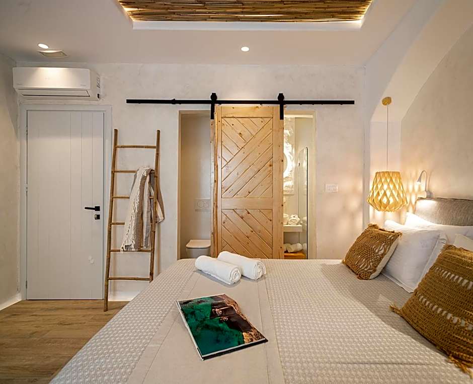 TERRA FOS NAXOS STUDIOS