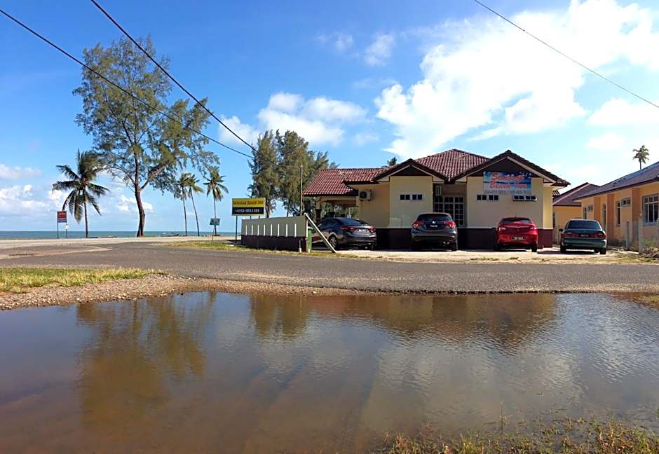 Semarak Beach Inn