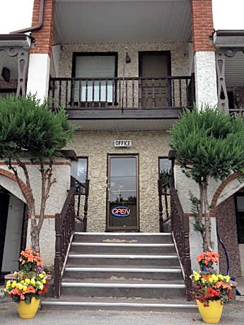 Cedar Springs Motel