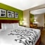 Sleep Inn & Suites Redmond