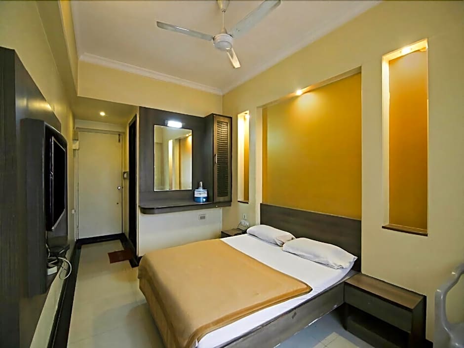 Royal Regency Lodge
