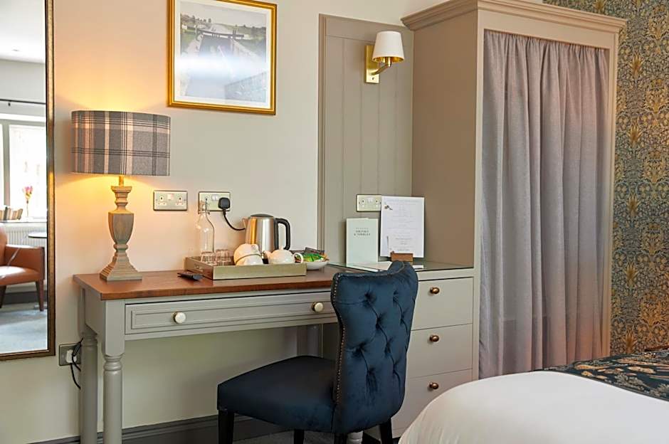 Rose Revived by Chef & Brewer Collection