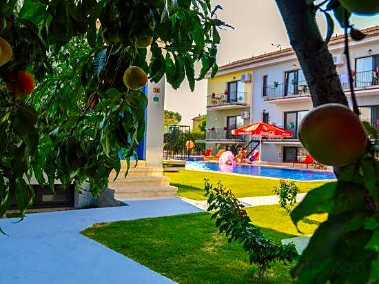Karyada Hotel