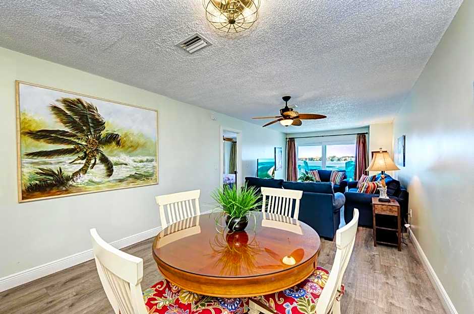 Anna Maria Island Beach Palms 5B