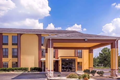 Quality Inn