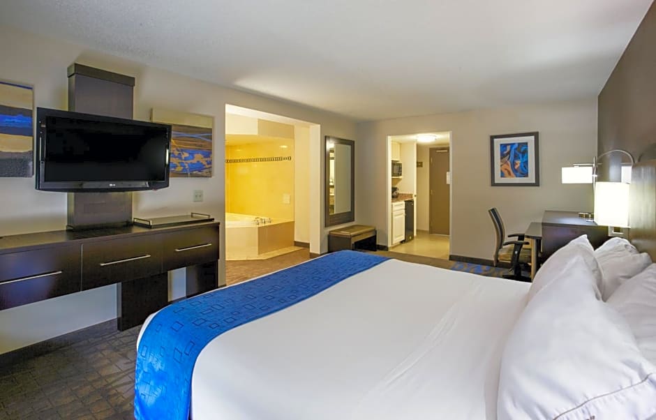 Holiday Inn Express Hotel & Suites Meadowlands Area