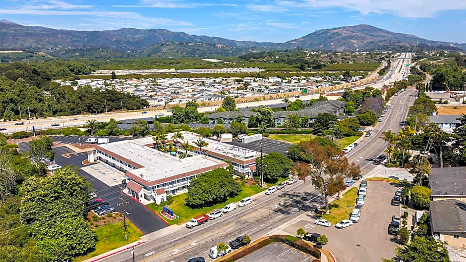 Studio 6 Suites Carpinteria, CA Santa Barbara South