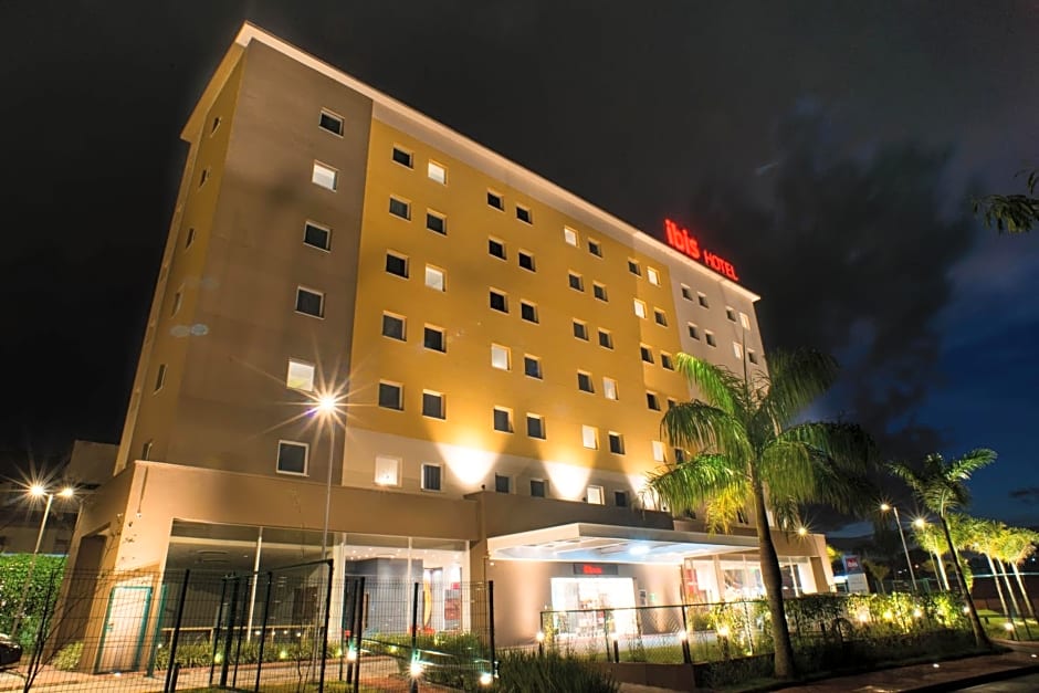 ibis Itatiba