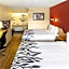 Red Roof Inn Pittsburgh North - Cranberry Township