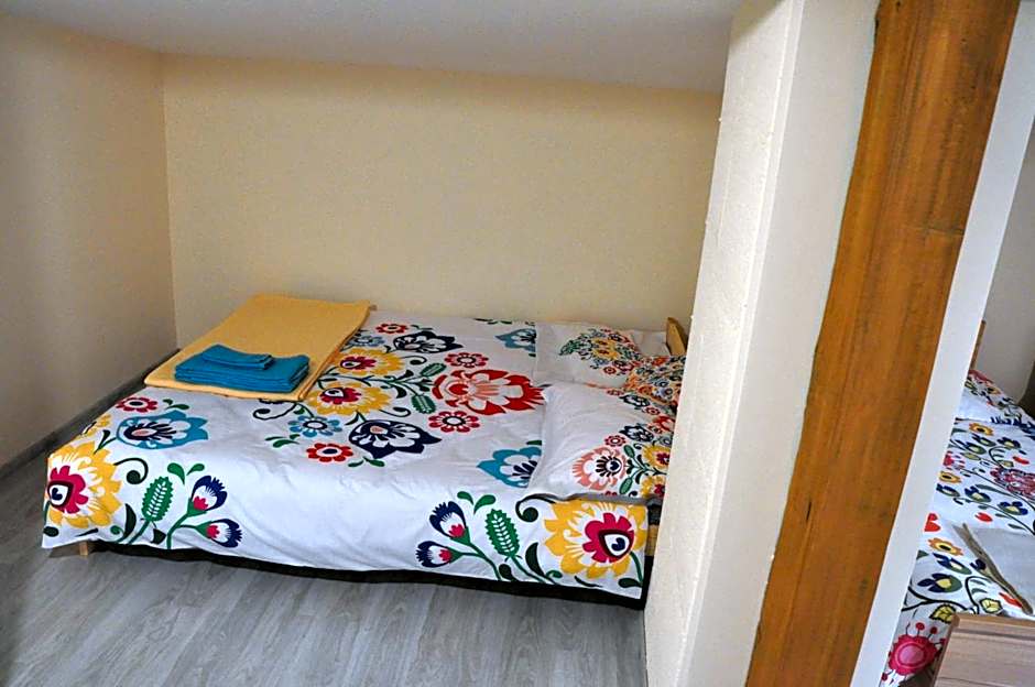 CHEZ YAYA Bogumiła Szeląg