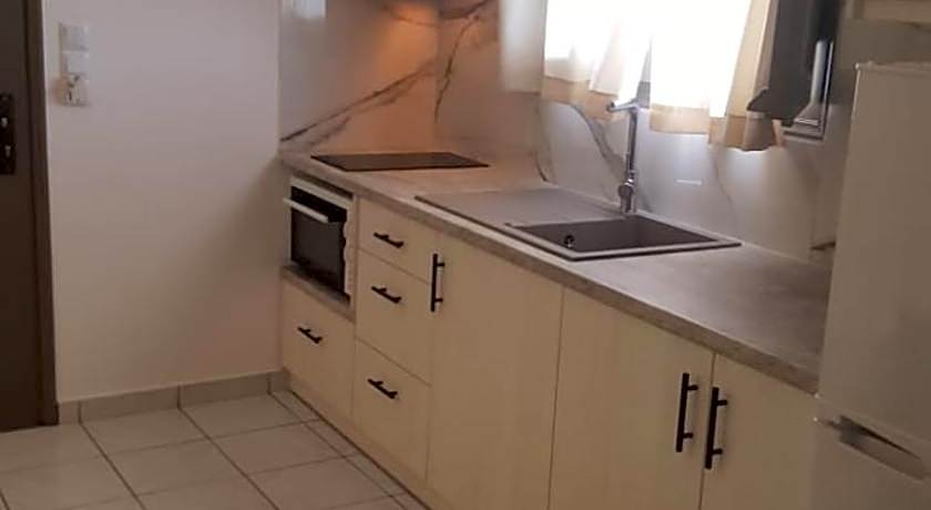 Lefkis apartments & studios