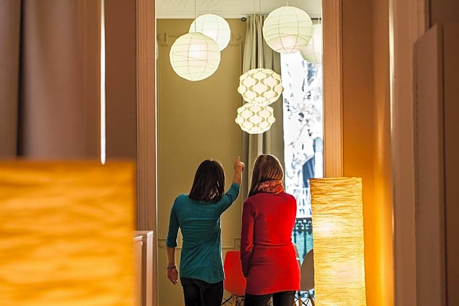 Born Barcelona Hostel