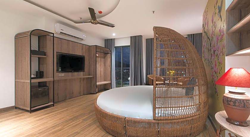 Aaron Boutique Hotel