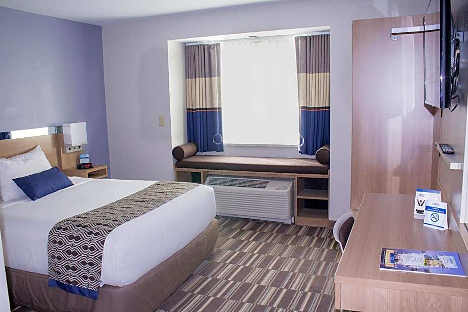 Microtel Inn & Suites Penn Yan Finger Lakes Region
