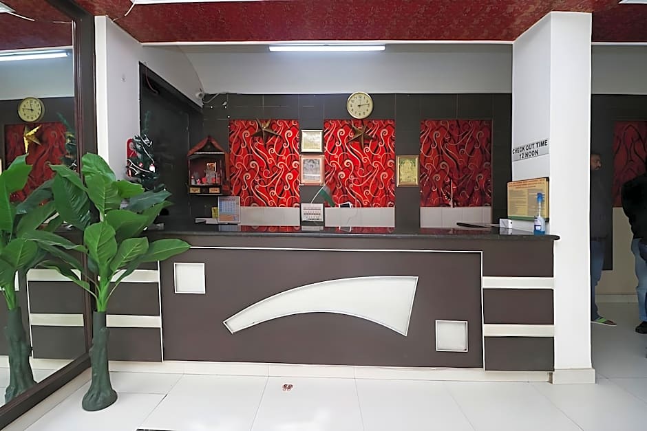 Hotel Ravi Palace