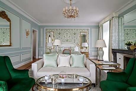 Beau Rivage Junior Suite with Lake View