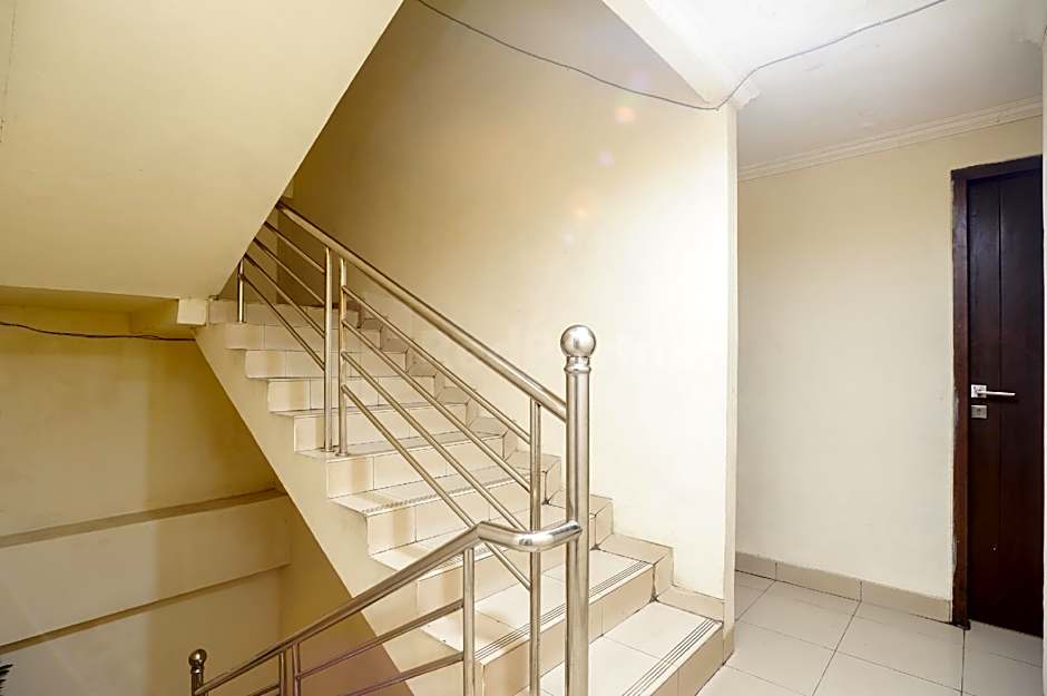 Ariane Rooms RedPartner – Jakarta, NY
