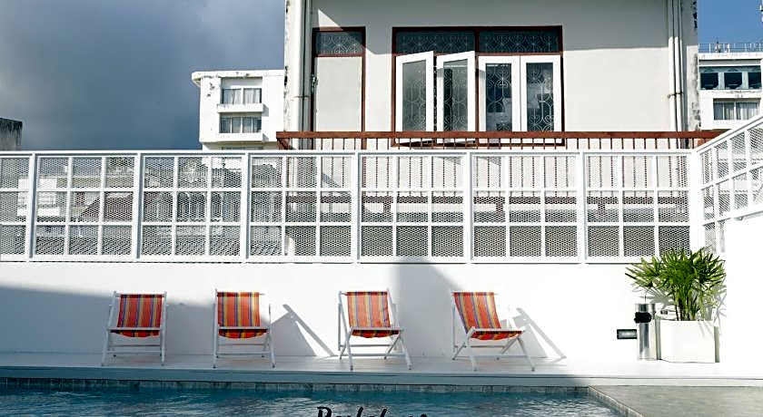 Borbaboom Phuket Poshtel & Hostel