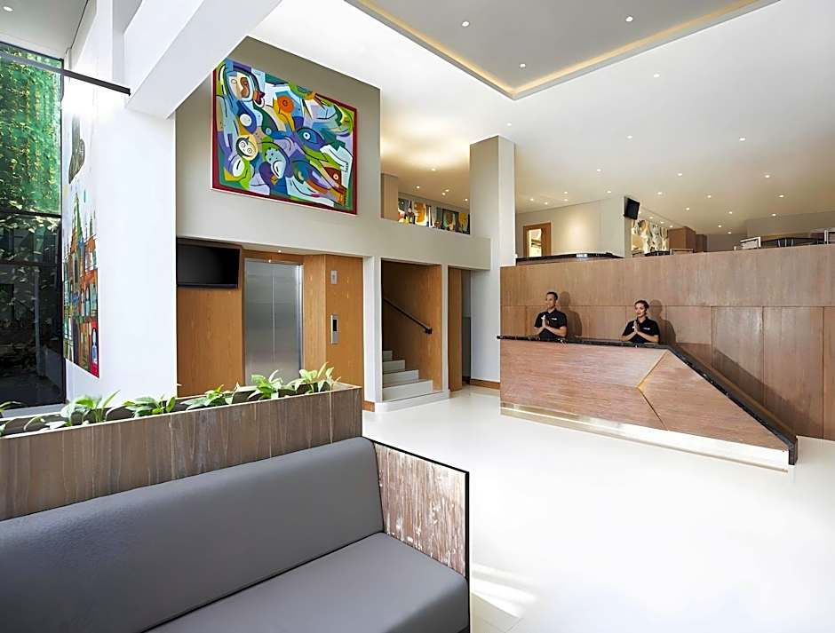 Yellow Star Ambarukmo Hotel