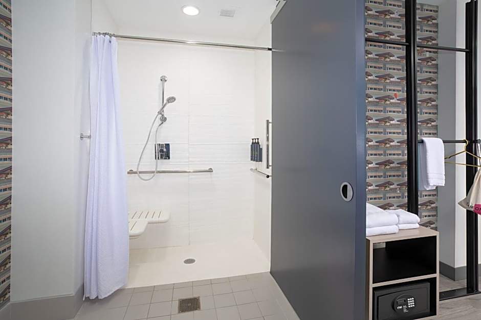 Aloft Omaha Aksarben Village