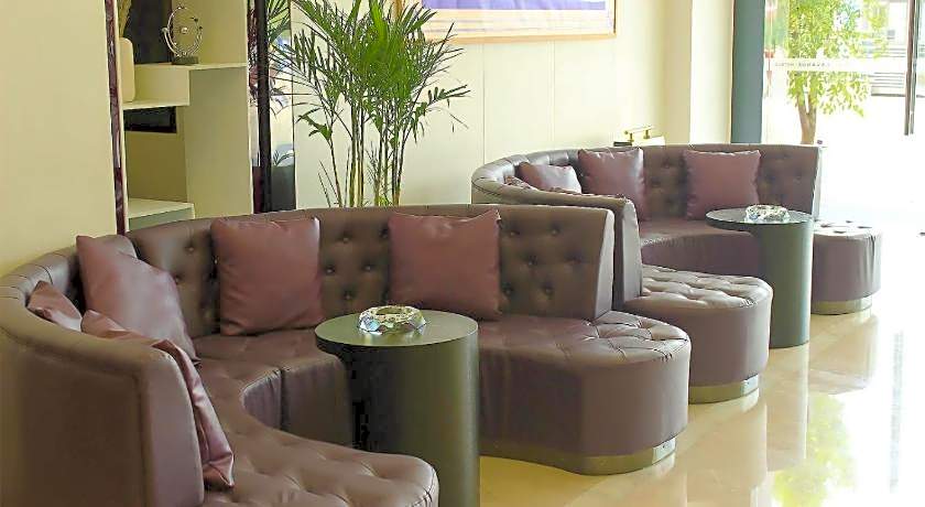 Lavande Hotel Neijiang Hanan Avenue