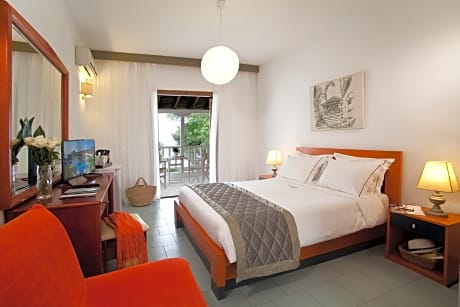 Double Room for Single Use