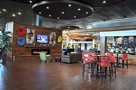 CoCo Key Omaha Hotel and Water Resort