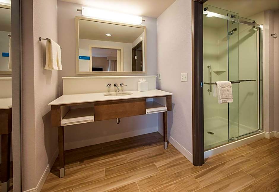 Hampton Inn By Hilton & Suites Seattle/Redmond Wa